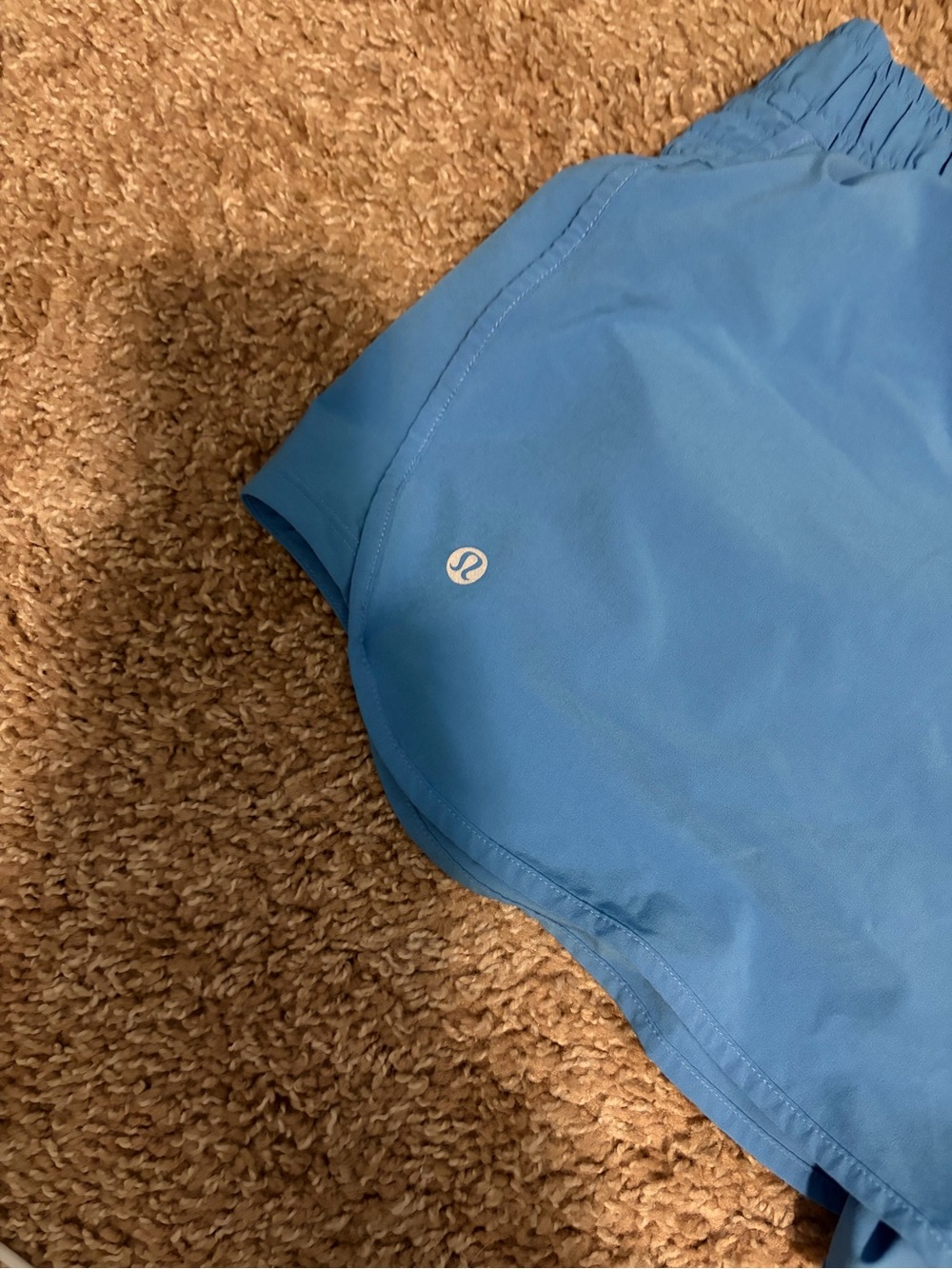 Lululemon Ruched Shorts - Picture 5 of 7